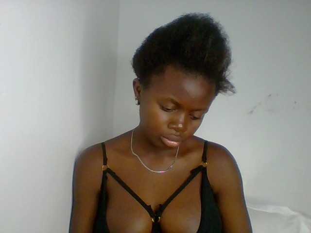PreggoBeauty live cam on BongaCams