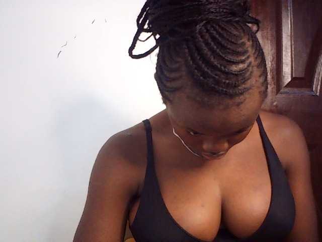 PreggoBeauty live cam on BongaCams