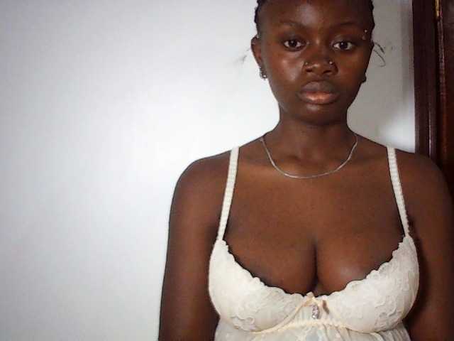 PreggoBeauty live cam on BongaCams