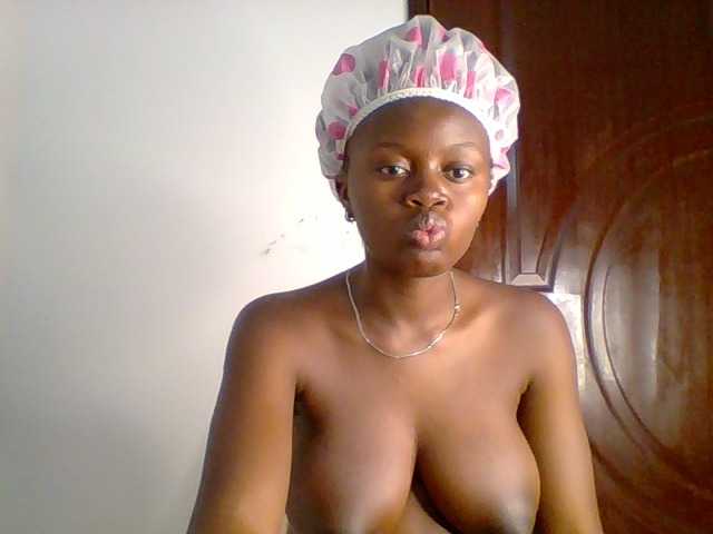 PreggoBeauty live cam on BongaCams