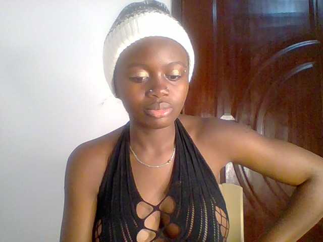 PreggoBeauty live cam on BongaCams
