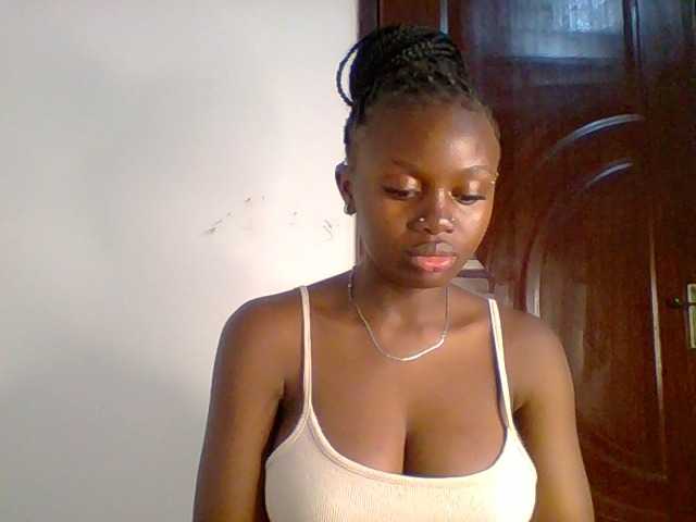 PreggoBeauty live cam on BongaCams