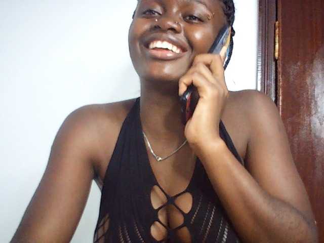 PreggoBeauty live cam on BongaCams