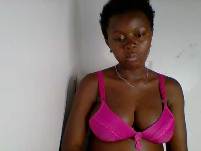 PreggoBeauty live cam on BongaCams