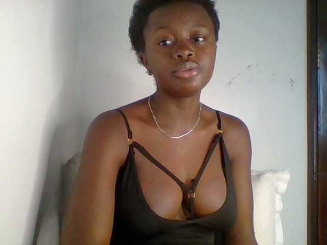 PreggoBeauty live cam on BongaCams