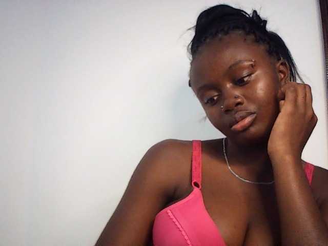 PreggoBeauty live cam on BongaCams