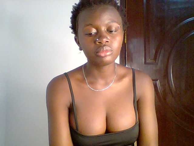 PreggoBeauty live cam on BongaCams