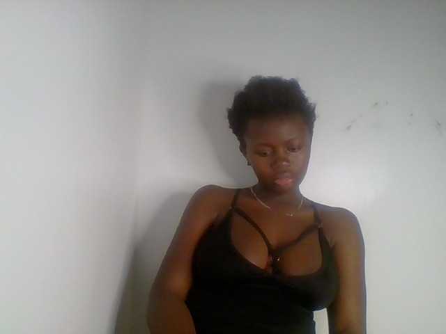 PreggoBeauty live cam on BongaCams