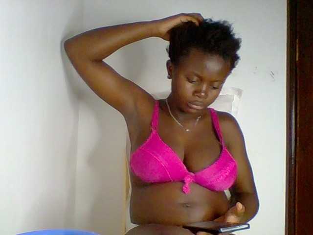 PreggoBeauty live cam on BongaCams