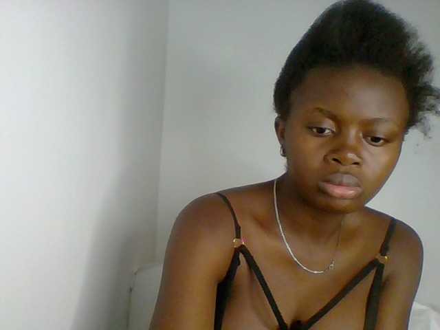 PreggoBeauty live cam on BongaCams
