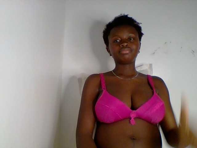PreggoBeauty live cam on BongaCams