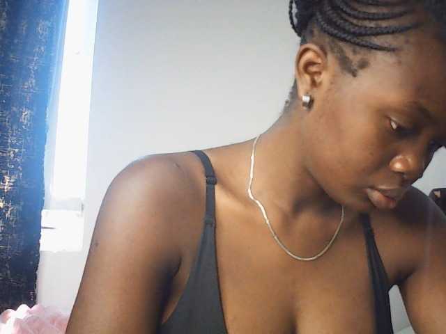 PreggoBeauty live cam on BongaCams