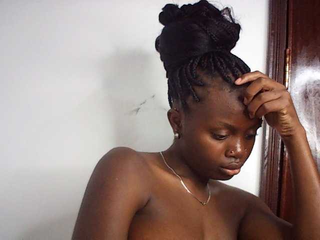 PreggoBeauty live cam on BongaCams