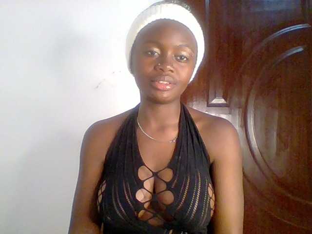 PreggoBeauty live cam on BongaCams