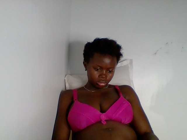 PreggoBeauty live cam on BongaCams