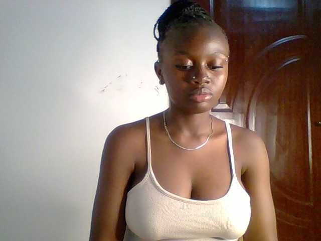 PreggoBeauty live cam on BongaCams