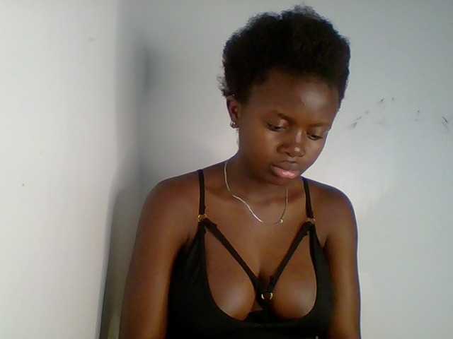 PreggoBeauty live cam on BongaCams