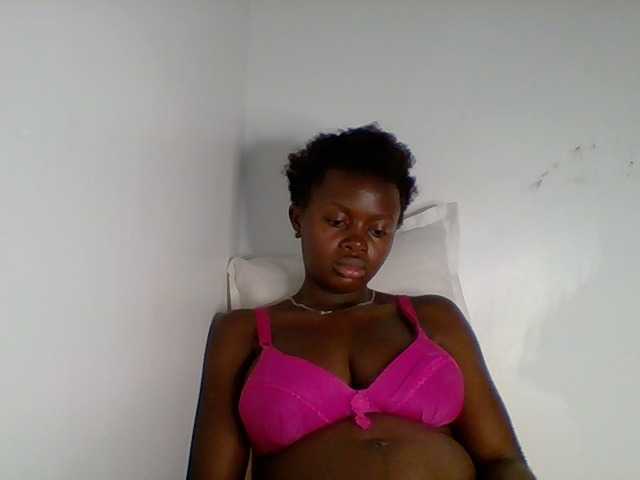 PreggoBeauty live cam on BongaCams