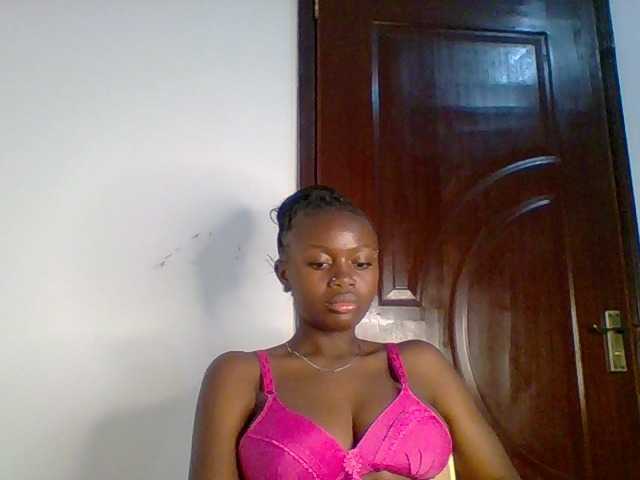 PreggoBeauty live cam on BongaCams