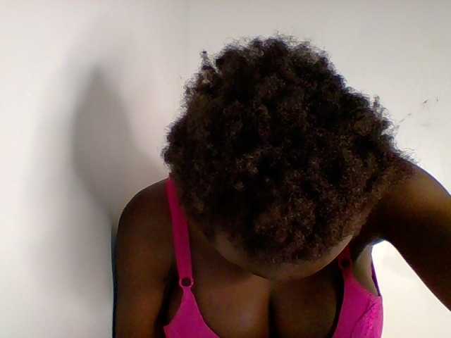 PreggoBeauty live cam on BongaCams