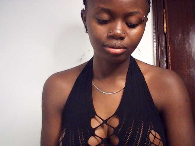 PreggoBeauty live cam on BongaCams