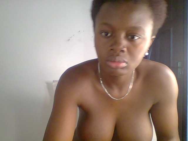 PreggoBeauty live cam on BongaCams
