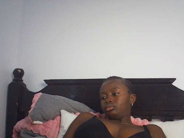 PreggoBeauty live cam on BongaCams