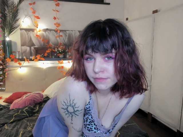 Sweetyblum live cam on BongaCams