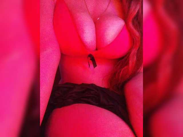 Dollyhot