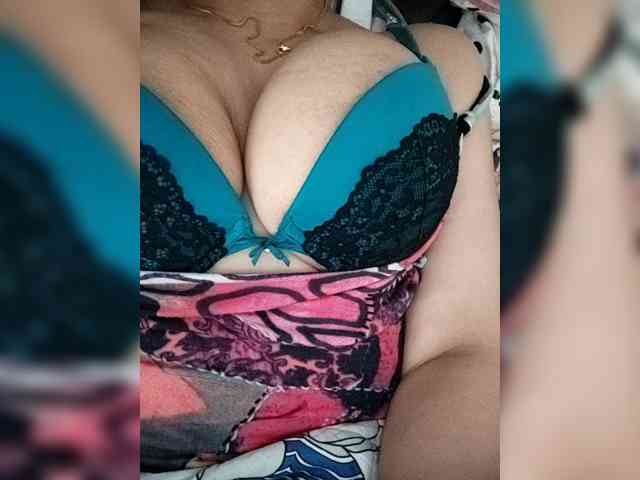 Dollyhot