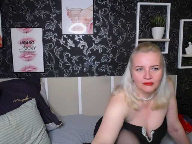 VictoriaNotti live cam on BongaCams