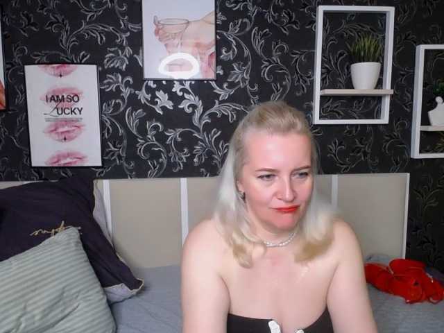VictoriaNotti live cam on BongaCams
