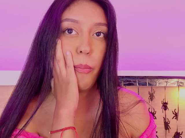 Mia-Rivers live cam on BongaCams