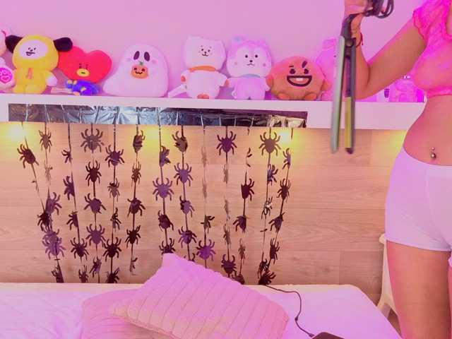 Mia-Rivers live cam on BongaCams