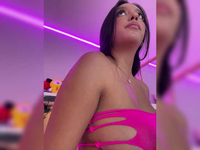 Mia-Rivers live cam on BongaCams