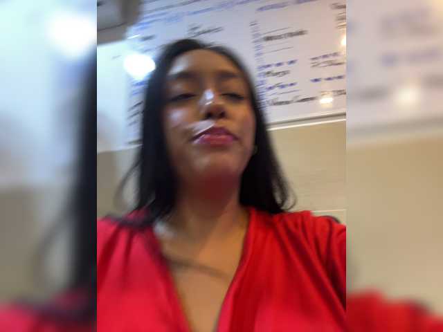 Mia-Rivers live cam preview