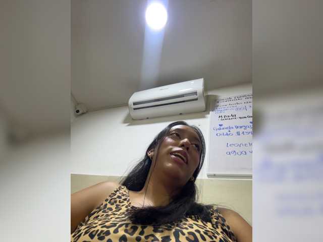 Mia-Rivers live cam on BongaCams