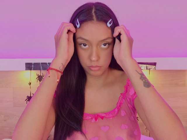 Mia-Rivers live cam on BongaCams