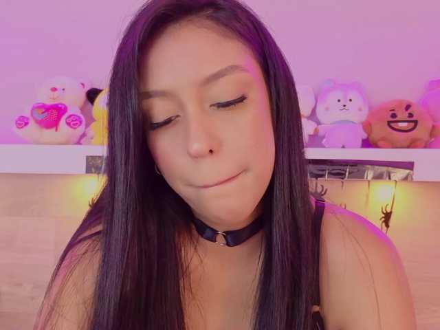 Mia-Rivers, en vivo ahora en BongaCams