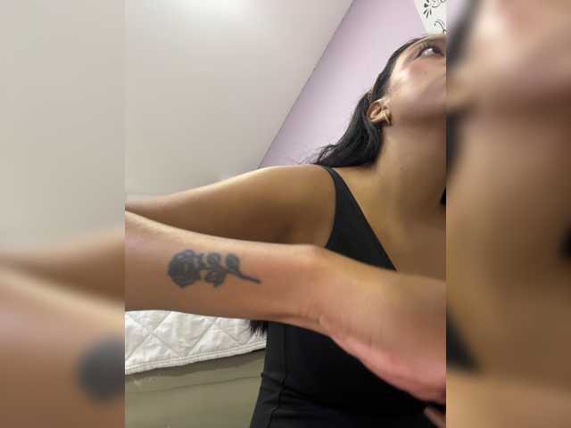 Mia-Rivers live cam preview