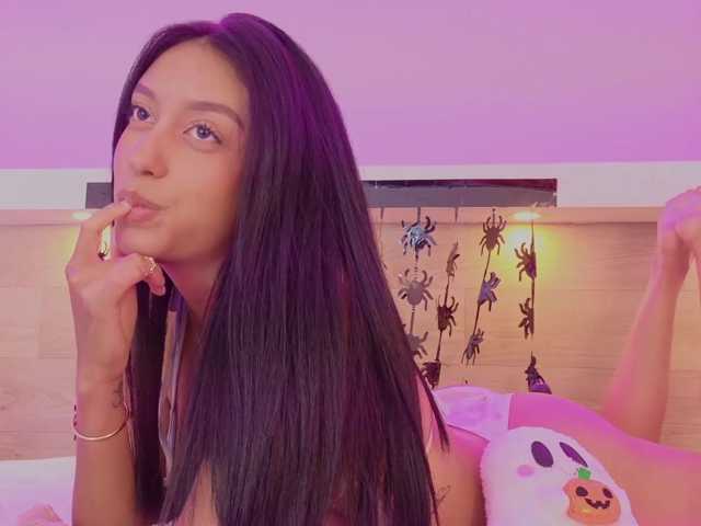 Mia-Rivers live cam on BongaCams