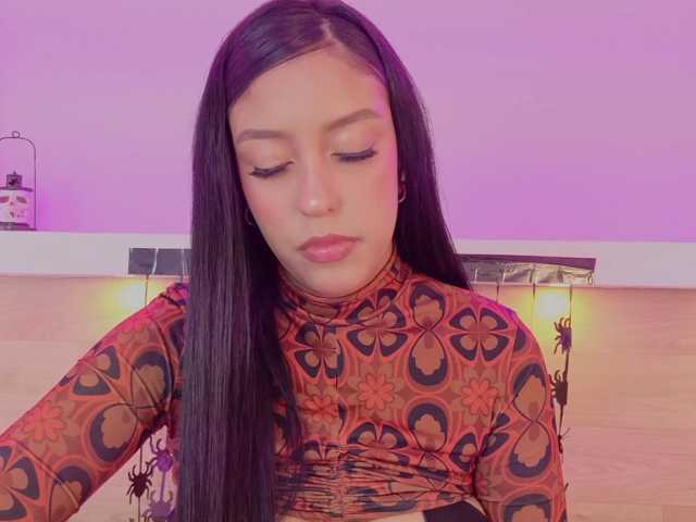 Mia-Rivers live cam on BongaCams