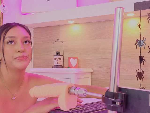 Mia-Rivers live cam on BongaCams