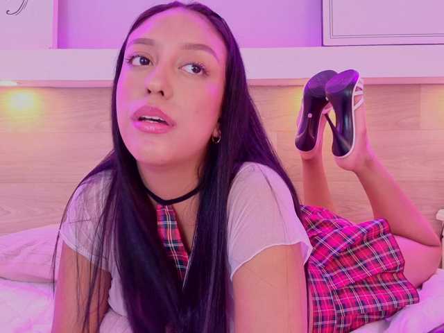 Mia-Rivers live cam preview