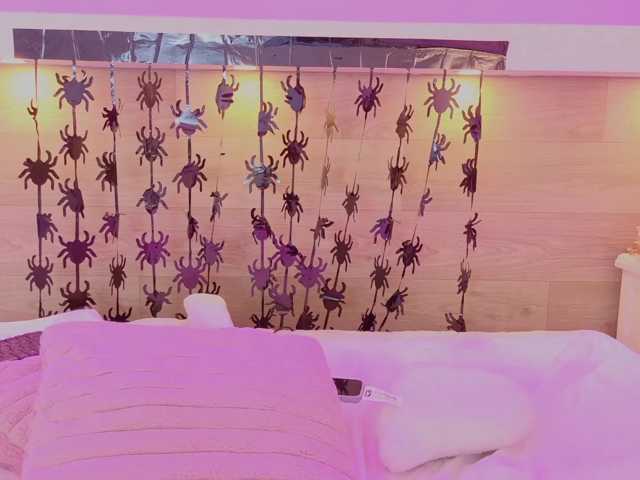Mia-Rivers live cam on BongaCams