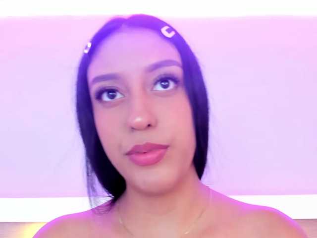 Mia-Rivers live cam on BongaCams