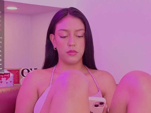 Mia-Rivers live cam on BongaCams