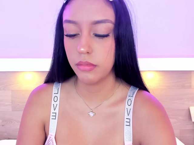 Mia-Rivers live cam on BongaCams