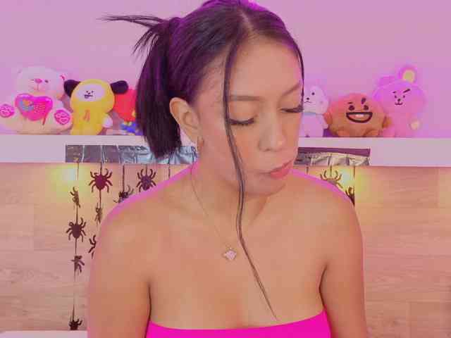 Mia-Rivers webcam