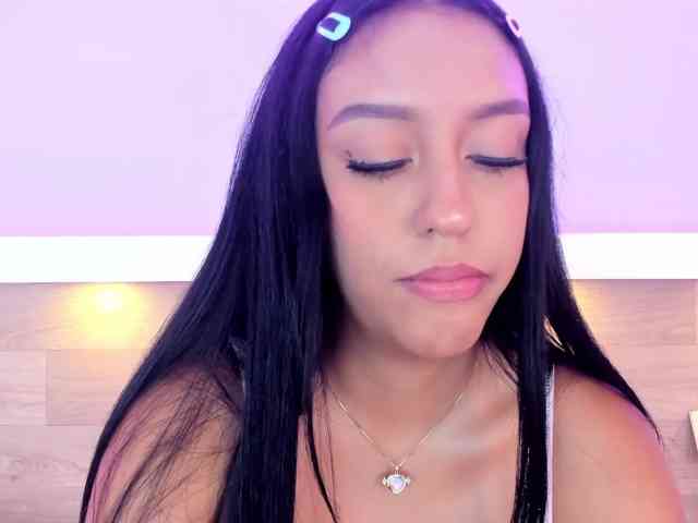 Mia-Rivers webcam